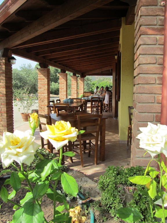 Agriturismo Sa Tiria Теулада Экстерьер фото